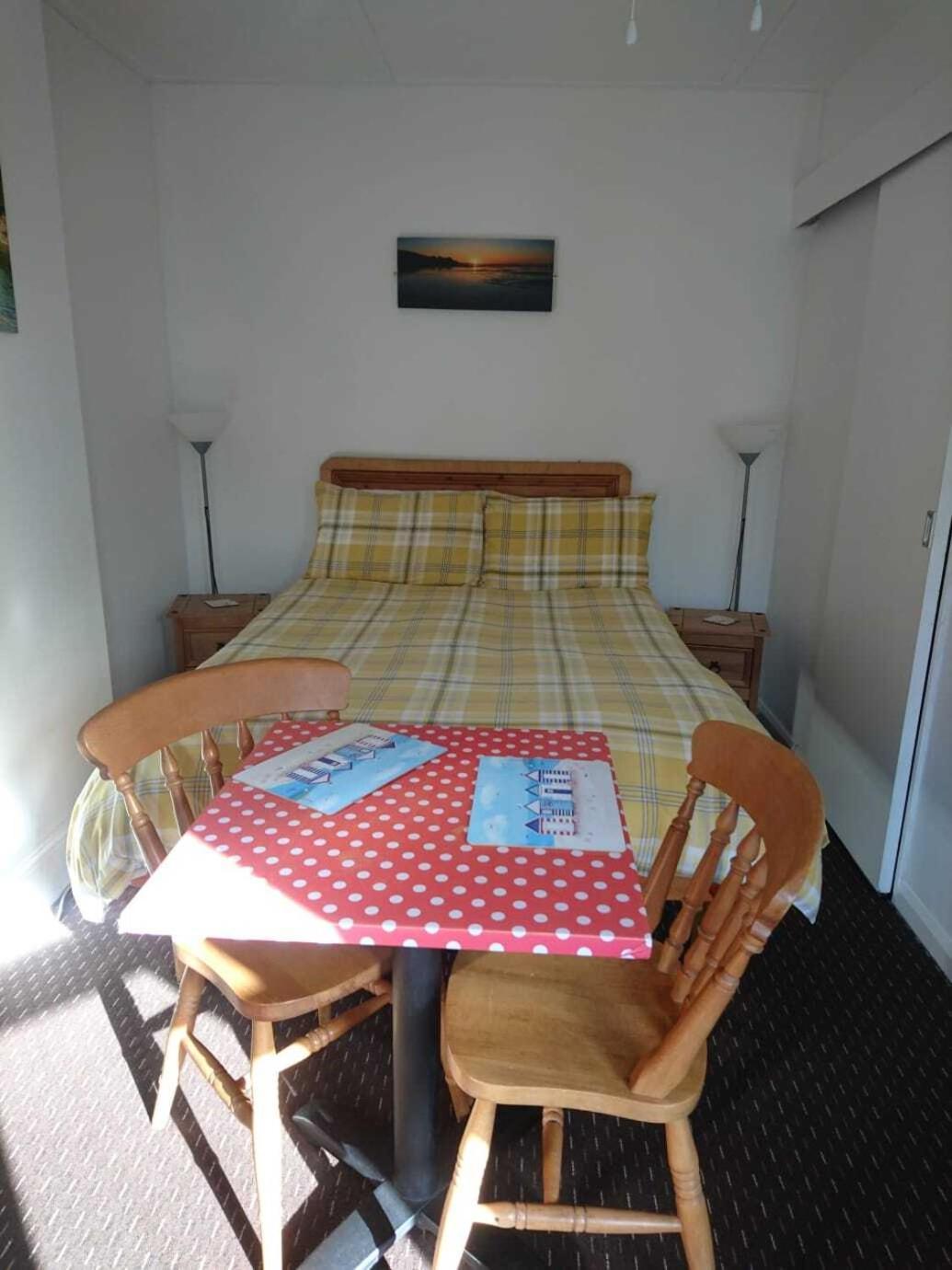 New Quay Fairways Guest House מראה חיצוני תמונה
